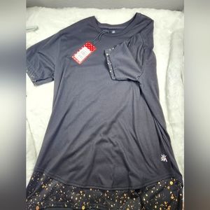 NWT Red Ape black with gold speckle tee